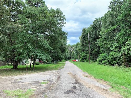 RV Lot, Utilities Near Lake in TX : Bullard : Cherokee County : Texas