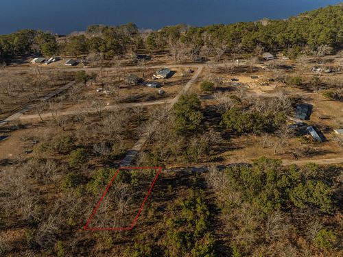 .27 Acre Wooded Lot Near Lake O Pi : Lone Star : Marion County : Texas