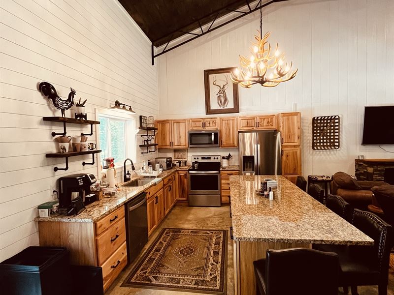 33.9 Acres with a Barndominium : Ethel : Attala County : Mississippi