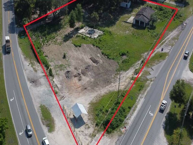 CR 48 Commercial Corner Lot : Okahumpka : Lake County : Florida