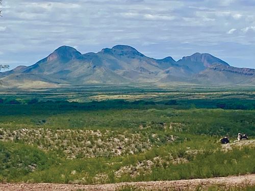 Scenic Views, Motivated Seller : Huachuca City : Cochise County : Arizona