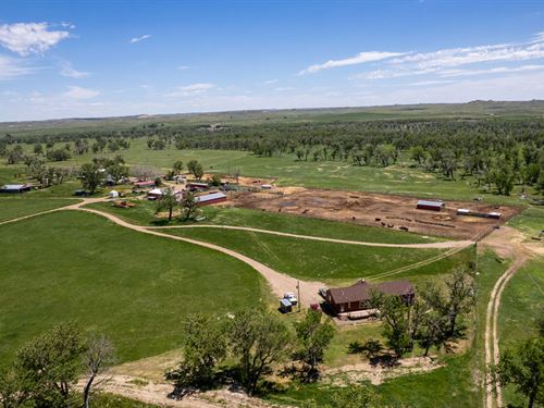 Crooked Creek Ranch : Broadus : Powder River County : Montana