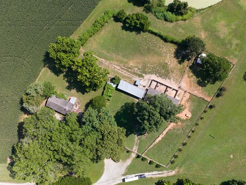 Moores Mill Road Farm : Rougemont : Durham County : North Carolina