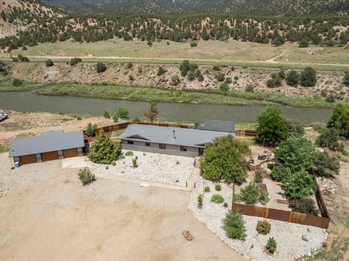 Home with River Frontage : Howard : Fremont County : Colorado
