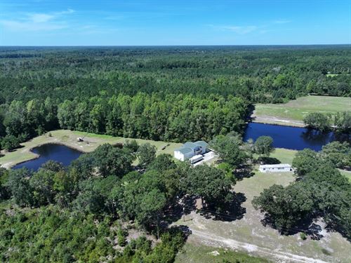 Unique Farm with Workshop and Ponds : Orrum : Robeson County : North Carolina