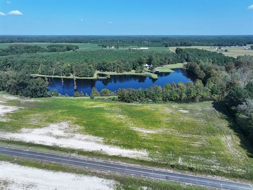 Spacious Residential Lot Mini Farm : Fairmont : Robeson County : North Carolina