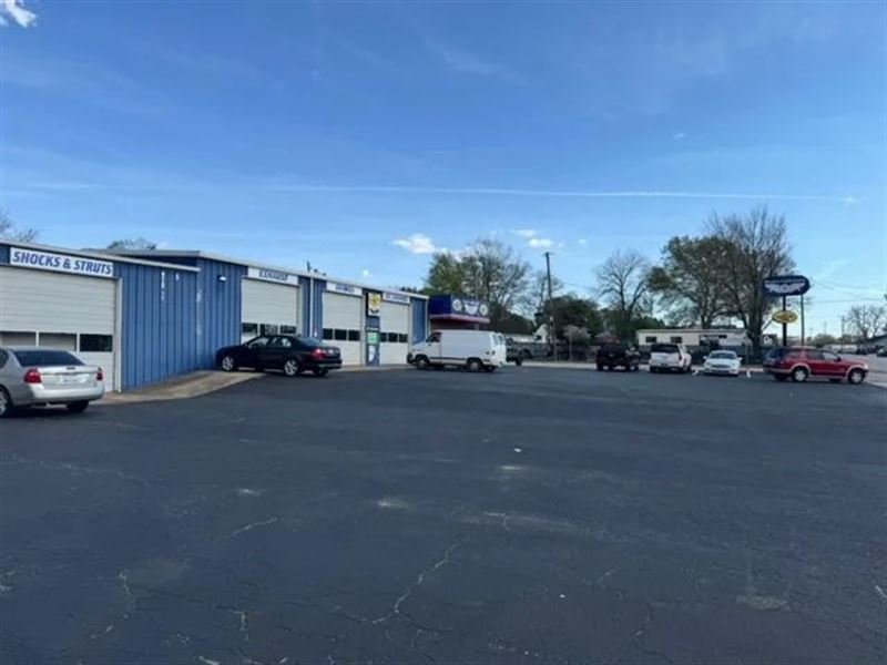 .72 Acres on Poinsett Highway : Greenville : Greenville County : South Carolina