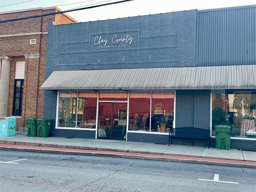 Storefront Downtown Linevill : Lineville : Clay County : Alabama