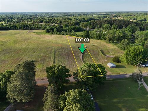 2.46Ac Perc Tested, Gas & Water : Florence : Lauderdale County : Alabama