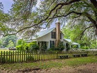 Pecan Grove Orchard Lifestyle : Bastrop : Texas