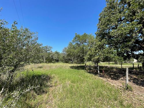 2.17 Acres, Live Oaks TX Land : Hallettsville : Lavaca County : Texas