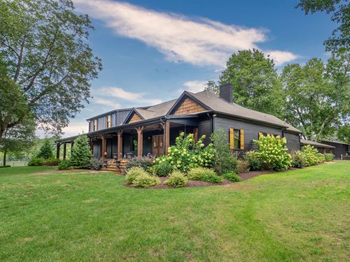 Custom-Built Estate Set on 77 Acres : Winterville : Oglethorpe County : Georgia