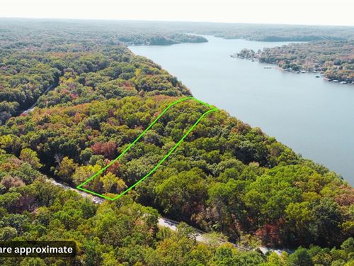 2.1 Acres of Missouri Riverfront : Climax Springs : Camden County : Missouri