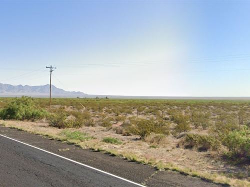 Serene with Good Dirt Road Access : Deming : Luna County : New Mexico