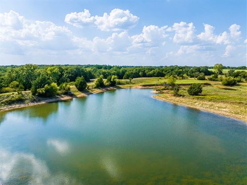 Pleasant Hill Ranch : Sunset : Montague County : Texas