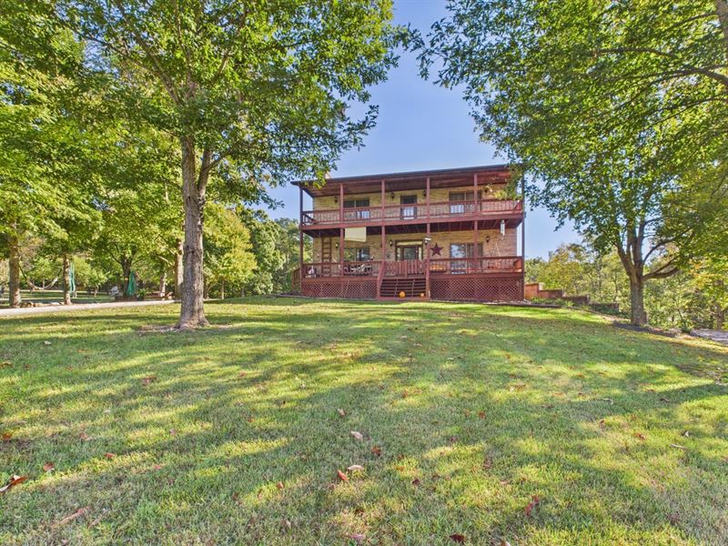 Home, Pond, 11 Acres, Brownstown : Brownstown : Jackson County : Indiana
