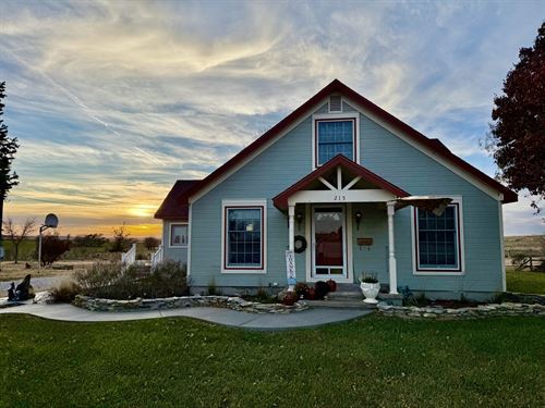 215 S Oak St : Damar : Rooks County : Kansas