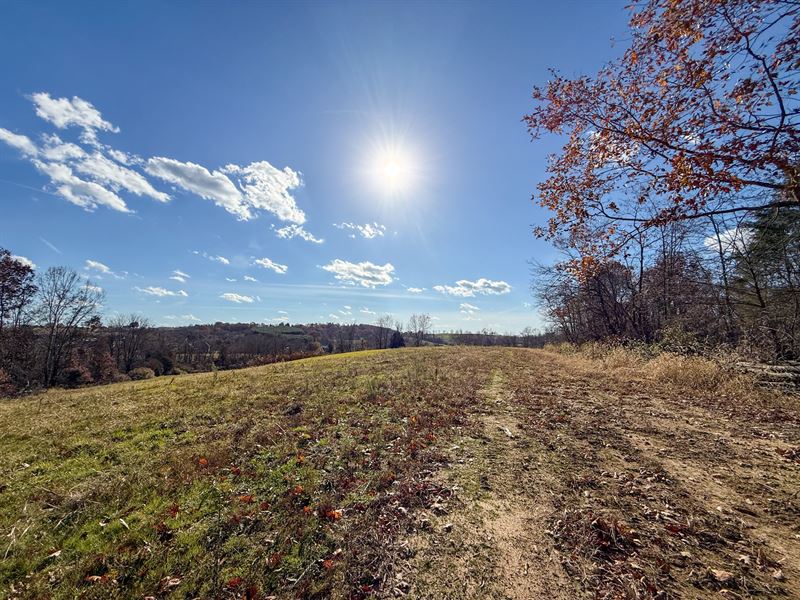 Beautiful Farm on Kern Road : Waterford : Washington County : Ohio