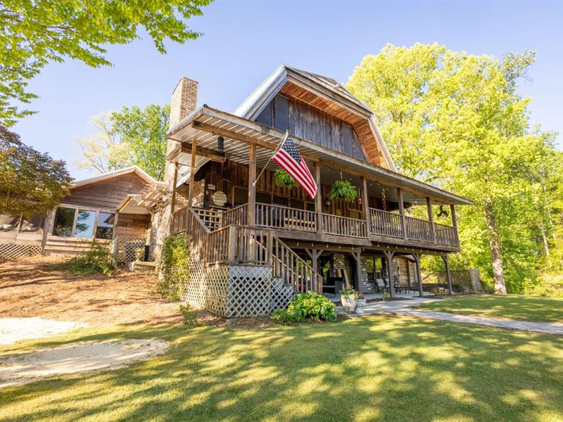 A Home on 1.4 Acres in Walker Count : Parrish : Walker County : Alabama