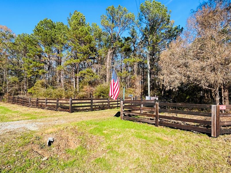 43 Acres with Home Place in Elmo : Titus : Elmore County : Alabama