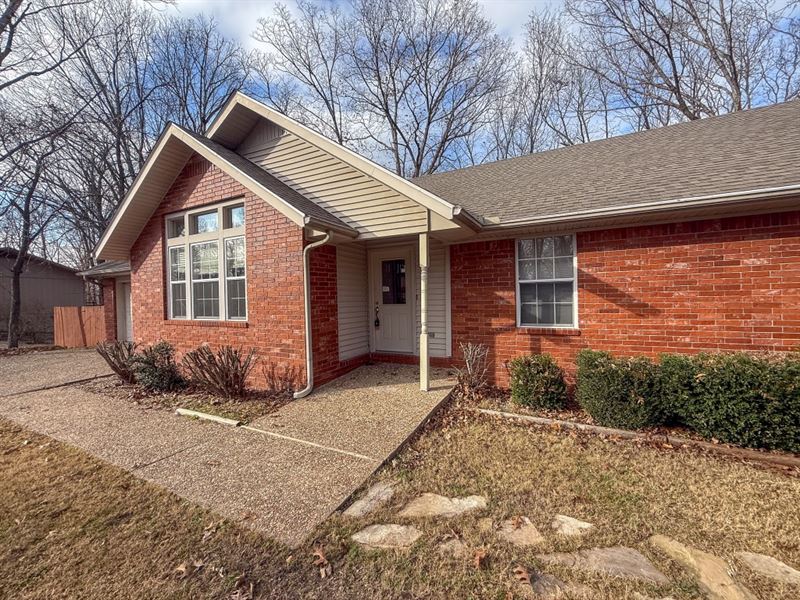 13778 Apple Lane : Rogers : Benton County : Arkansas