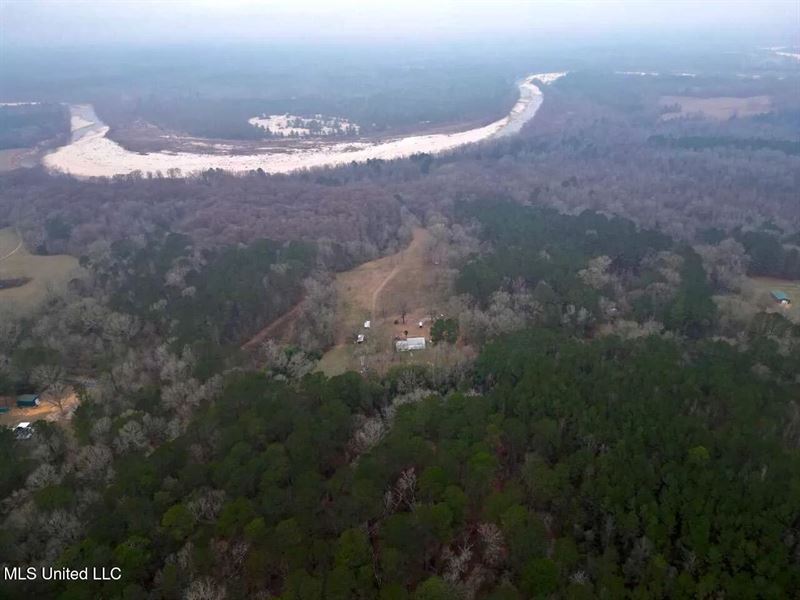 7035 Robertson Road Amite & Frankli : Meadville : Franklin County : Mississippi