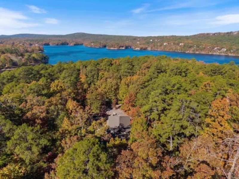 Stunning.28-Acre Residential Lot : Hot Springs Village : Saline County : Arkansas