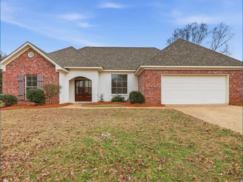 Home in Madison County at 122 Presc : Madison : Madison County : Mississippi