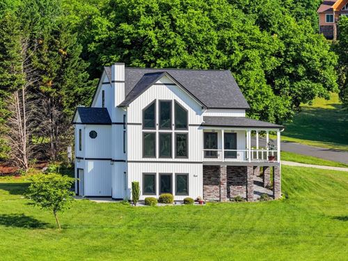 Year-Round Cherokee Lake Views : Mooresburg : Hawkins County : Tennessee
