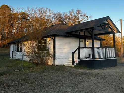 1 Acre With a Home in Polk County : Cove : Polk County : Arkansas