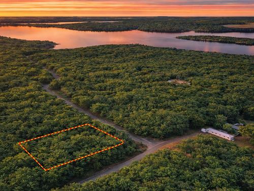 .42 Acre in Mount Vernon, $200/Mo : Mount Vernon : Franklin County : Texas