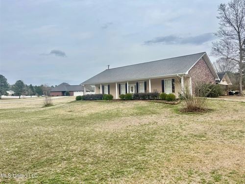 Brick Home in North Pike School Dis : Summit : Pike County : Mississippi