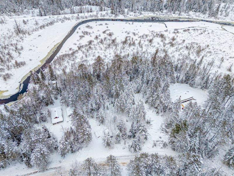Wooded Acres on River : Watersmeet : Gogebic County : Michigan
