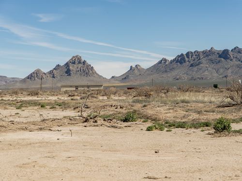 1-Ac with Easy Access and Electric : Deming : Luna County : New Mexico