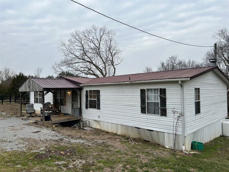 Home in The Country : Hardyville : Hart County : Kentucky