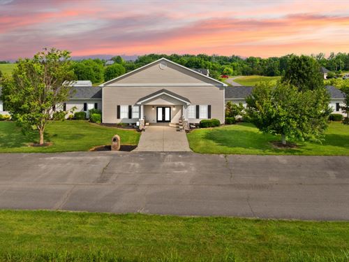 Fox Chase Development : Monticello : Wayne County : Kentucky
