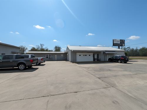 Auction Event, Lake Charles, LA : Lake Charles : Calcasieu Parish : Louisiana