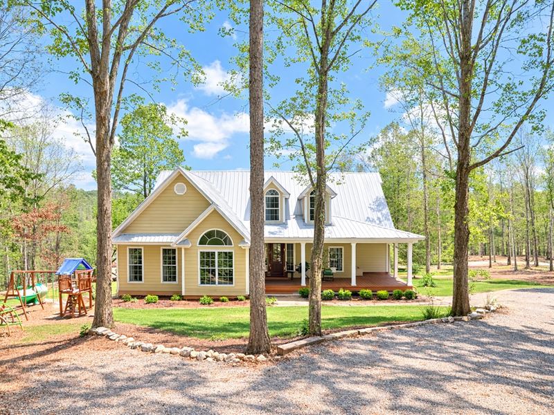 Beautiful Home on 1.73 Acres : Dadeville : Tallapoosa County : Alabama