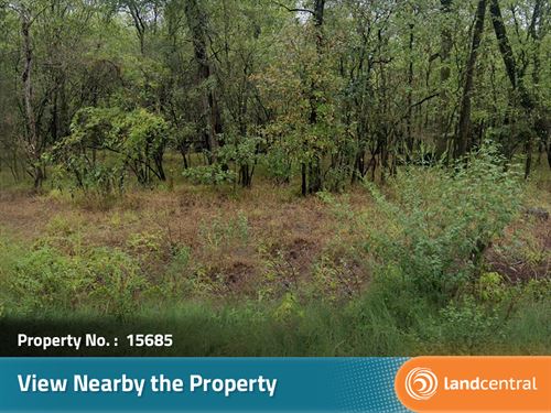 Full of Southern Charm, 0.48 Acre : Liberty : Texas