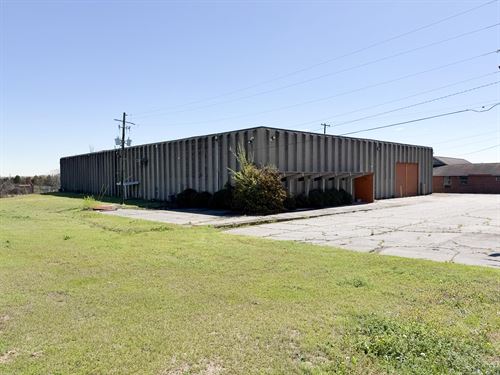 Warehouse Available for Lease : Macon : Bibb County : Georgia