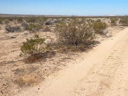 Versatile Residential Lot, Edwards : North Edwards : Kern County : California