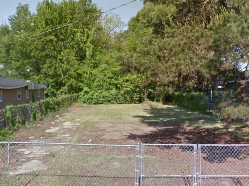 Tiny House Lot with A Fence : Jackson : Hinds County : Mississippi