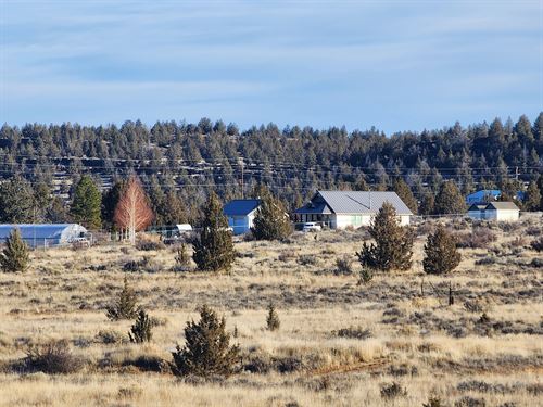 A Basecamp for Adventure in Alturas : Alturas : Modoc County : California