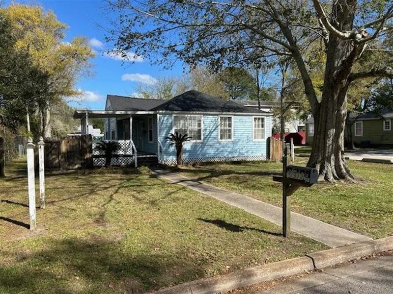 Office Rental Property for Sale Gul : Gulfport : Harrison County : Mississippi