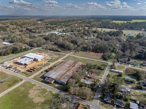 Former Mobile Home Facility & Land : Sylvester : Worth County : Georgia