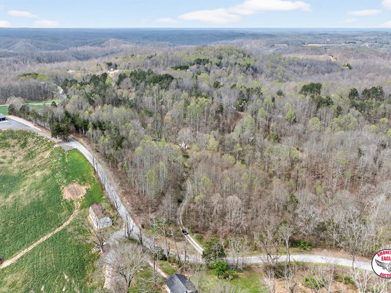 71.3 /- Acres : Hilham : Overton County : Tennessee