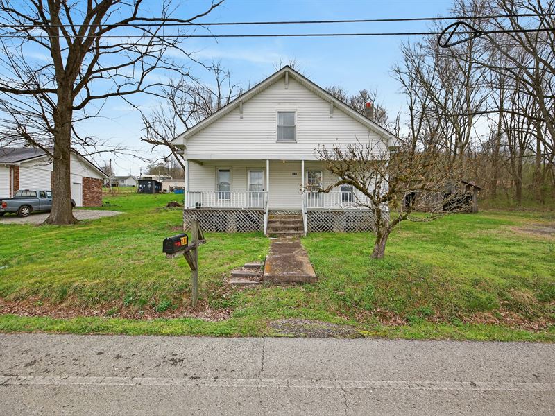 Home and Lot : Celina : Clay County : Tennessee