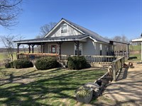 Country Home on Acreage in Missouri : Mountain Grove : Douglas County : Missouri