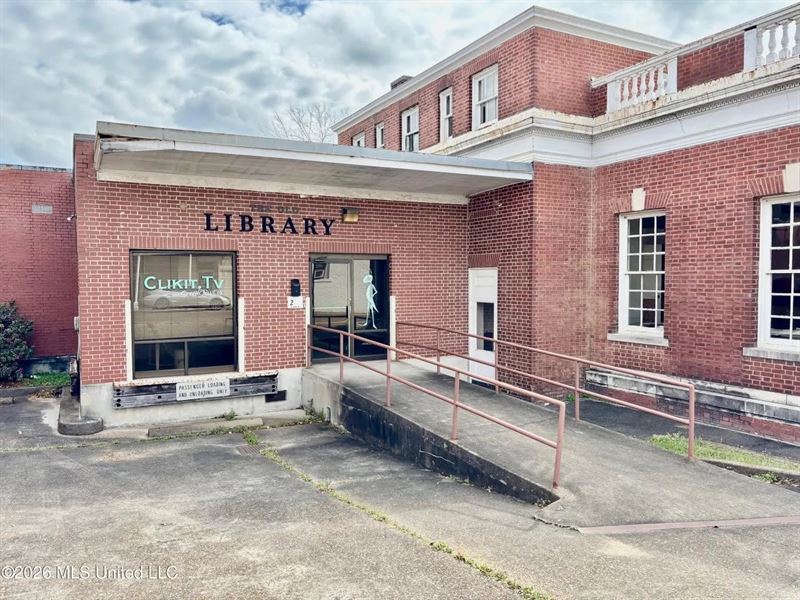 Historical Commercial Building : McComb : Pike County : Mississippi