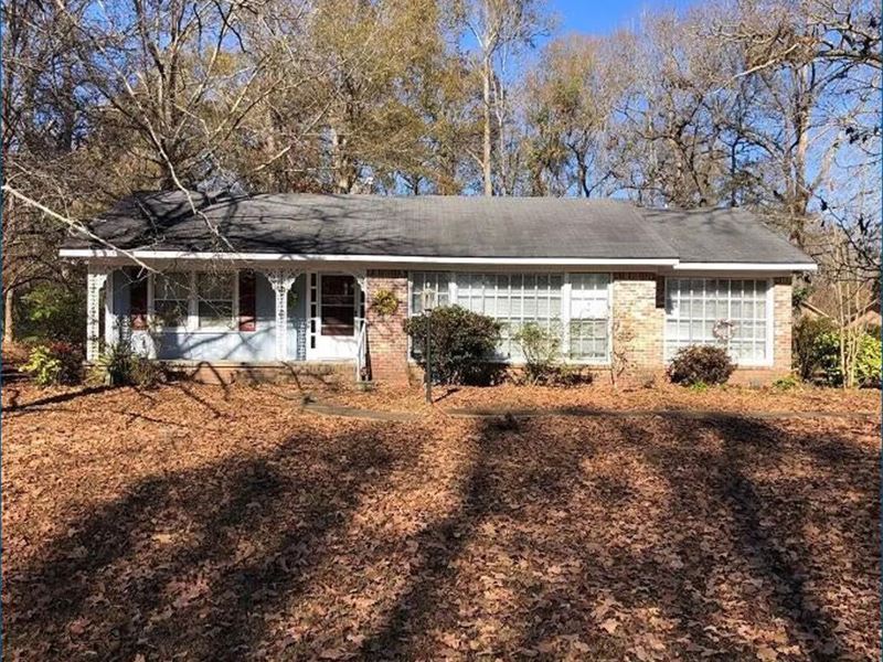 Home in Holmes County at 9351 Casta : Durant : Holmes County : Mississippi